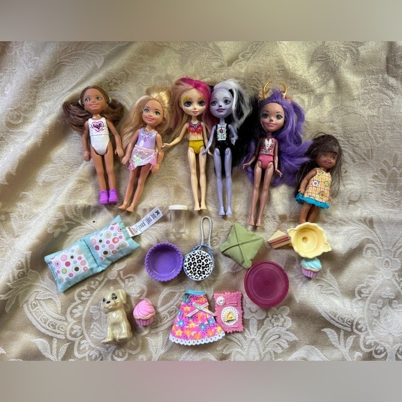 Other - Mixed Bag of Dolls with Accessories